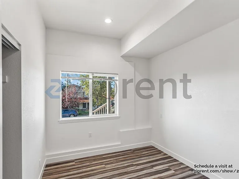 10806 Hubbard Way #B — Photo 13