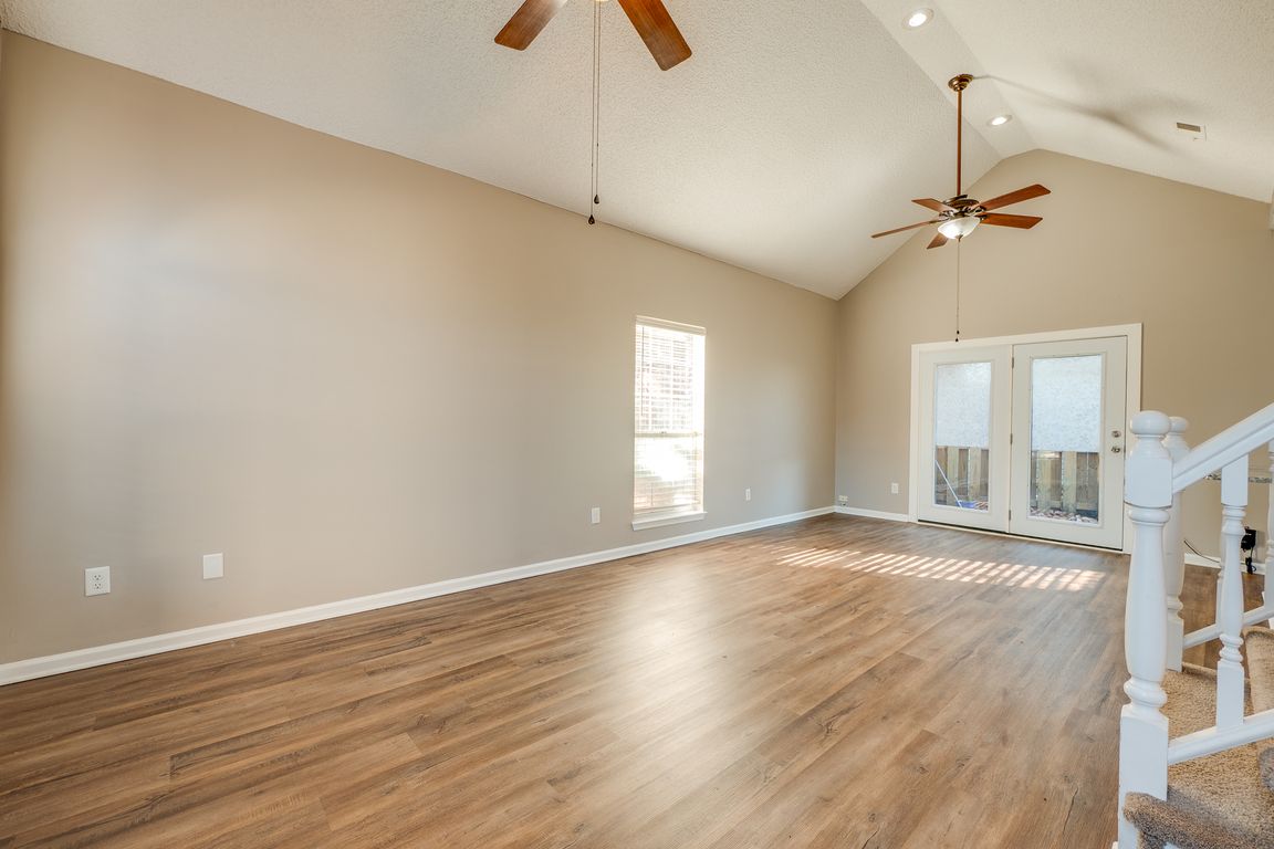 next background image