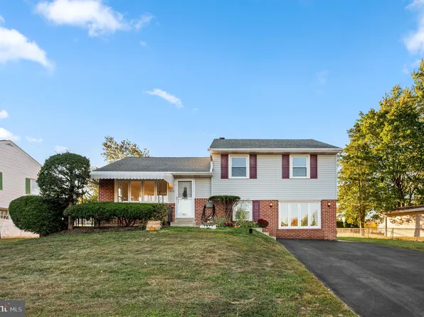 422 S Central Blvd, Broomall, PA 19008