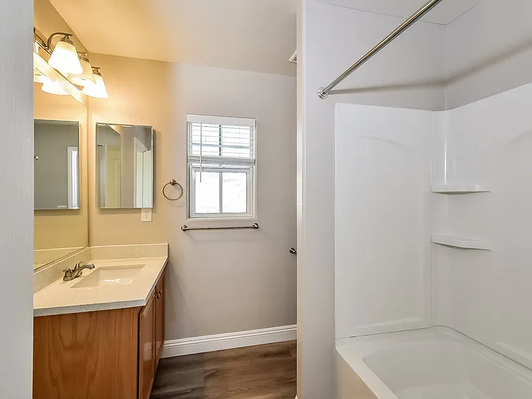 124 Icy River Ave — Photo 15