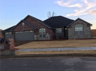 9008 David Ct, Siloam Springs, AR 72761