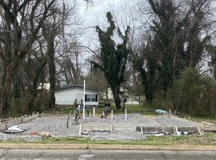 804 E End St, Columbia, TN 38401