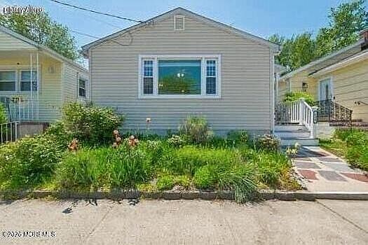 1st image of 136 Inskip Avenue