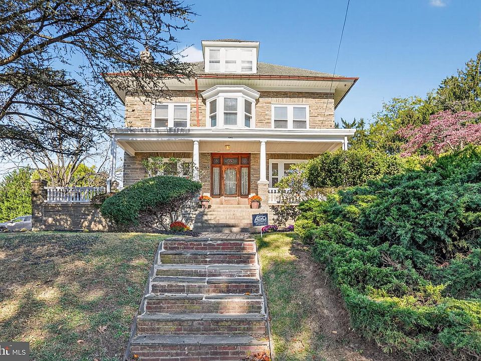 1st image of 580 Wigard Ave