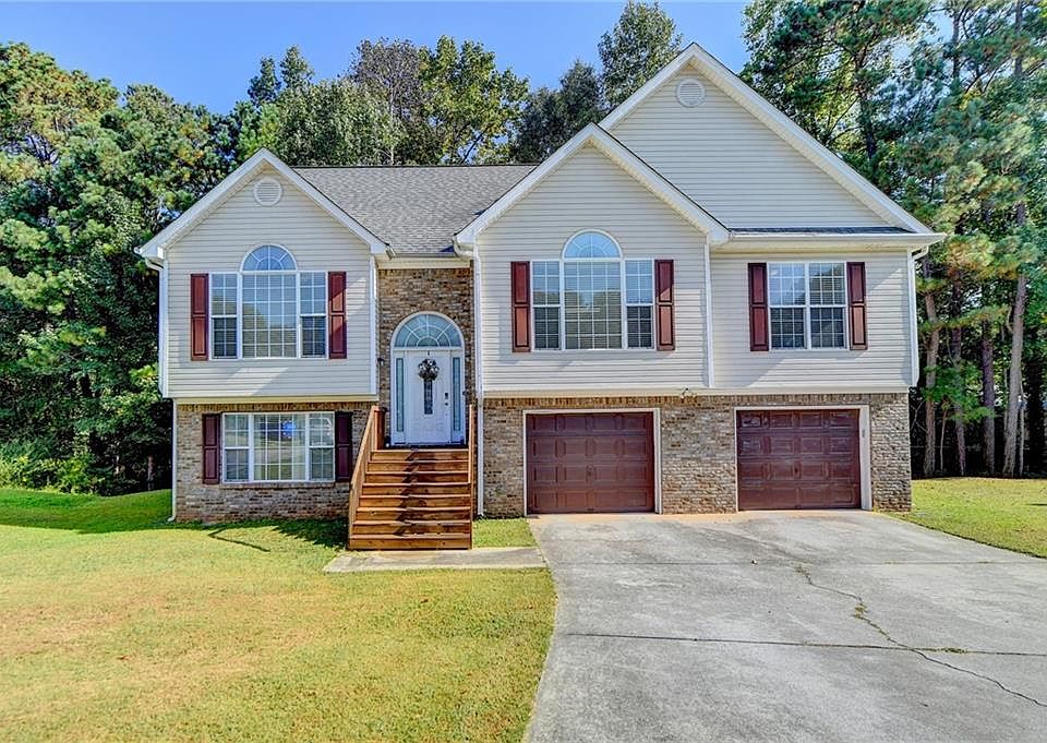1st image of 1701 N Oak Dr