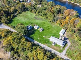 9 Foul Rift Rd, Phillipsburg, NJ 08865