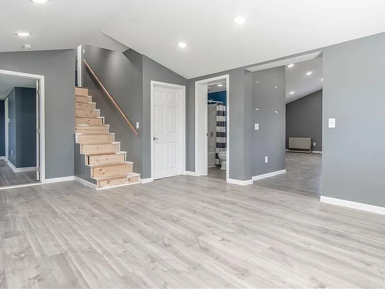 14530 Dodge Ave — Photo 42