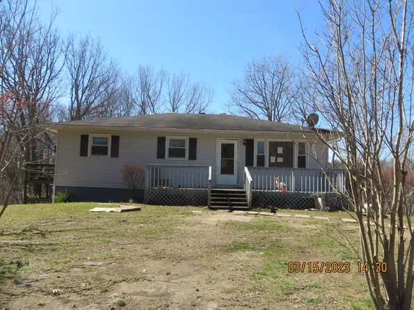 225 Ed Riddle Rd, Irvine, KY 40336
