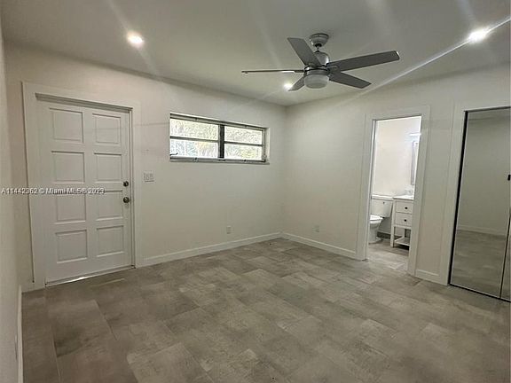 5th image of 213 SW 1st Ct #213