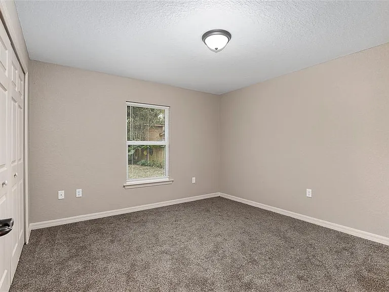 5587 NW 62nd Ave — Photo 16