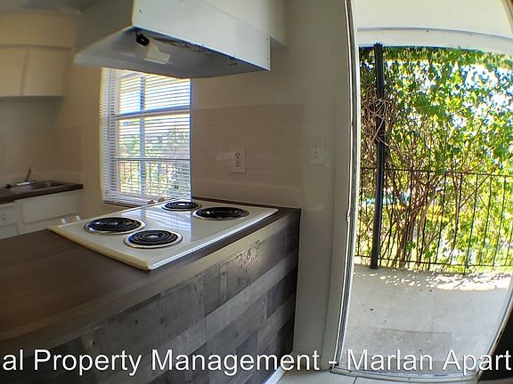 3rd image of 4002 S Manhattan Ave APT 42