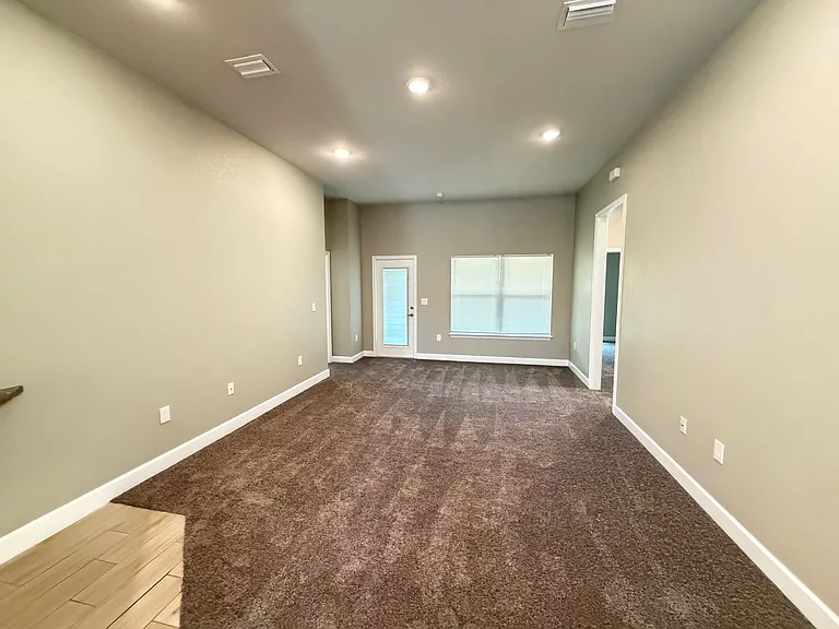 3439 N Burroughs Path — Photo 4