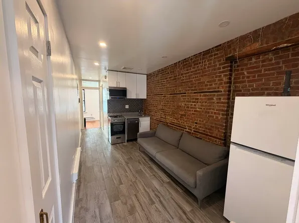 152 E Broadway APT 5, New York, NY 10002