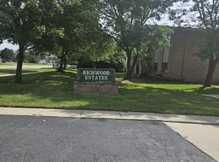 18440 E Forteen Mile Rd #C5, Fraser, MI 48026
