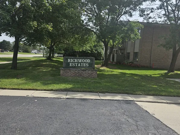 18440 E Forteen Mile Rd #C5, Fraser, MI 48026