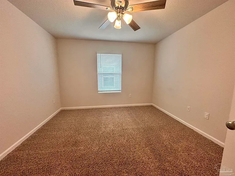 1040 Lovebird Ct — Photo 19