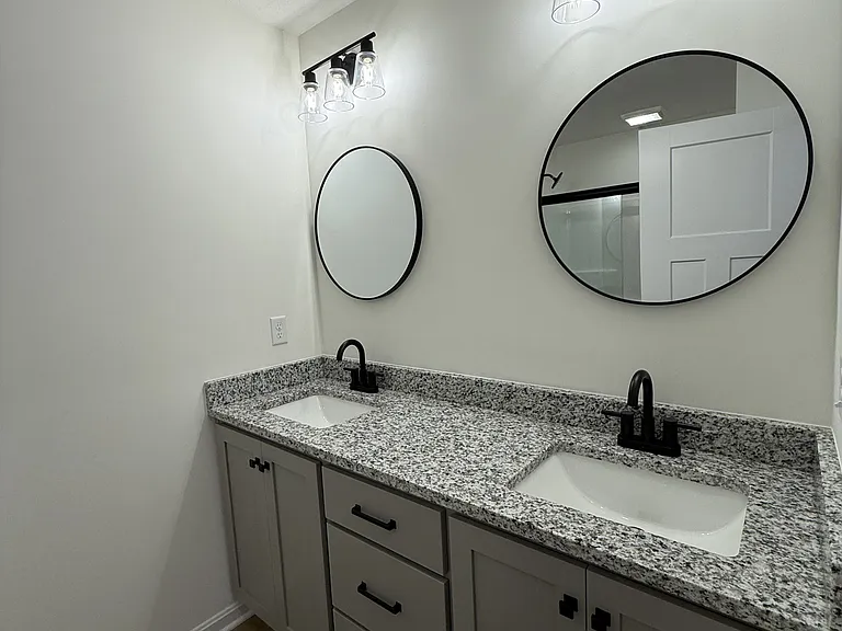 1352 Old Elizabethtown Rd #1 — Photo 15