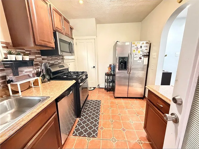 1662 McFarland Rd — Photo 9