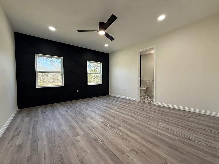 504 N Denison St — Photo 7