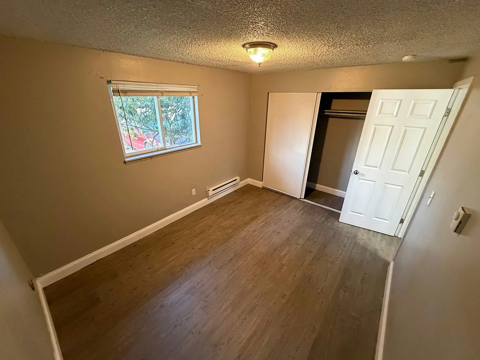 2705 South 256th Street, Unit B — Photo 3