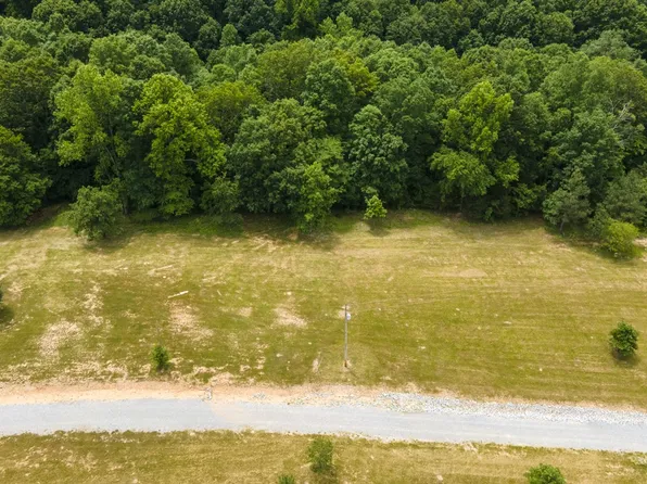 0 Pine Ridge Ct Lot 2, Bon Aqua, TN 37025