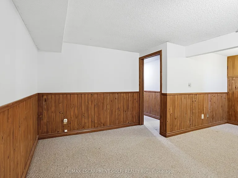 3905 Old Orchard Way — Photo 28