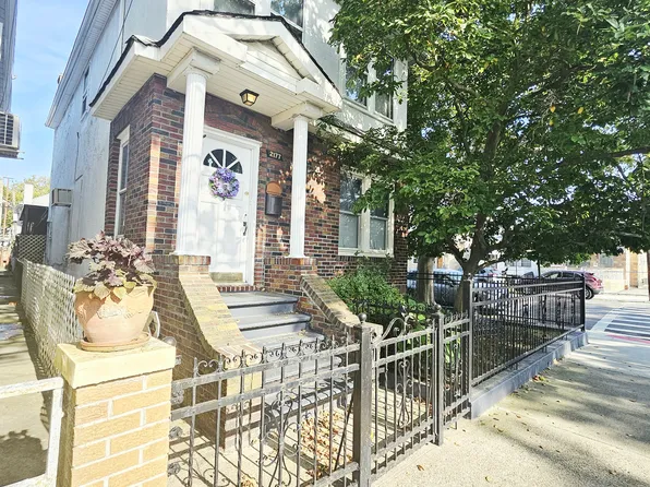 2177 West 7th Street image 2 of 6