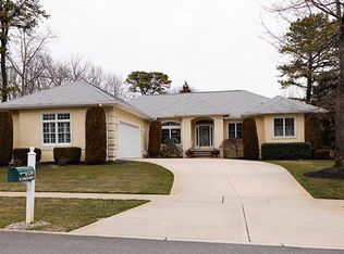 130 Saint Andrews Dr, Egg Harbor Township, NJ 08234