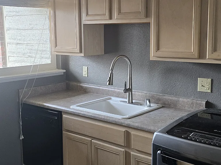 8047 Wolff St #B — Photo 10