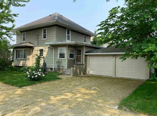 801 N University Ave, Beaver Dam, WI 53916