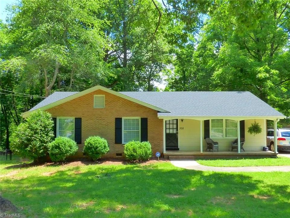 1st image of 308 Foxcroft Dr