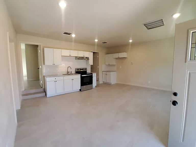 118 Esmeralda Dr #103 — Photo 30