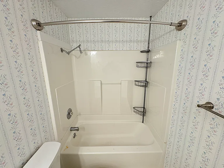 428 N 1200 E — Photo 55