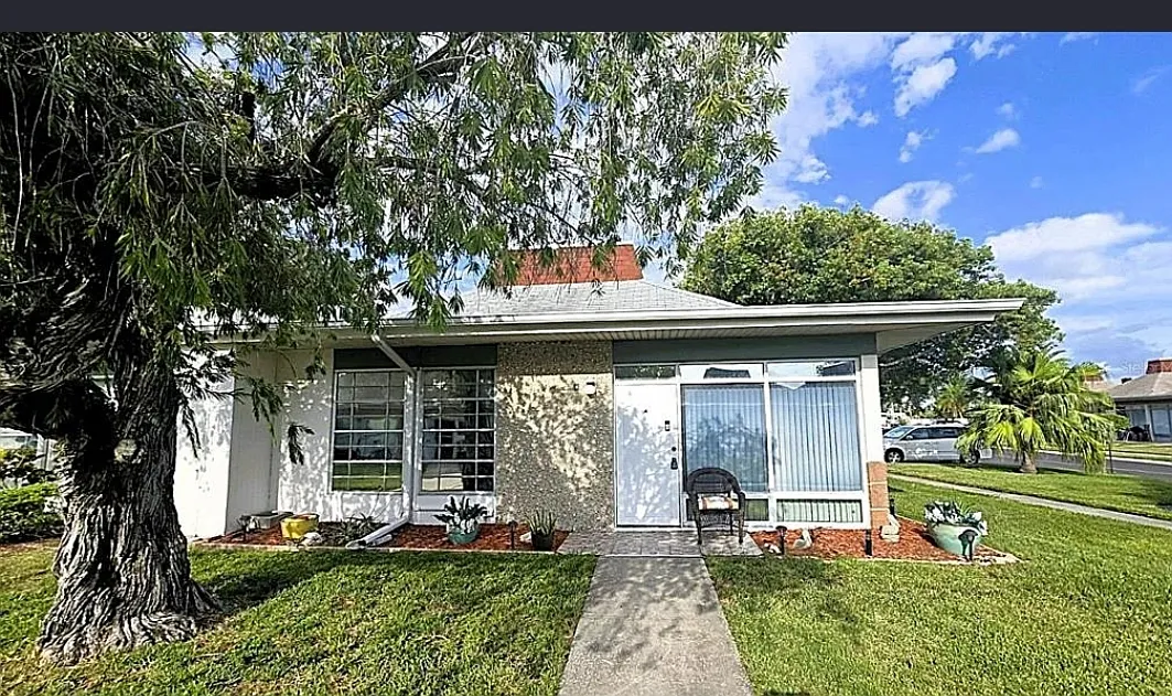 4373 Tahitian Gardens Cir — Photo 3