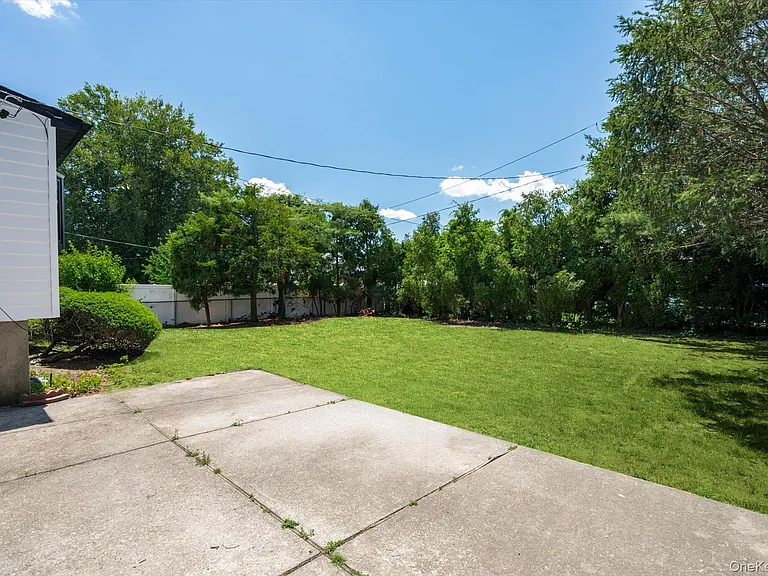 75 Melanie Ln — Photo 22
