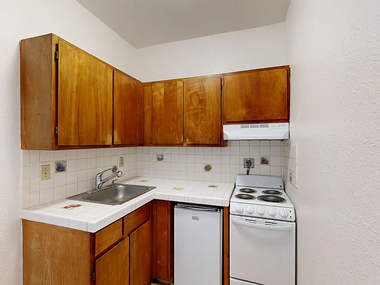 434 Leavenworth Street — Photo 11