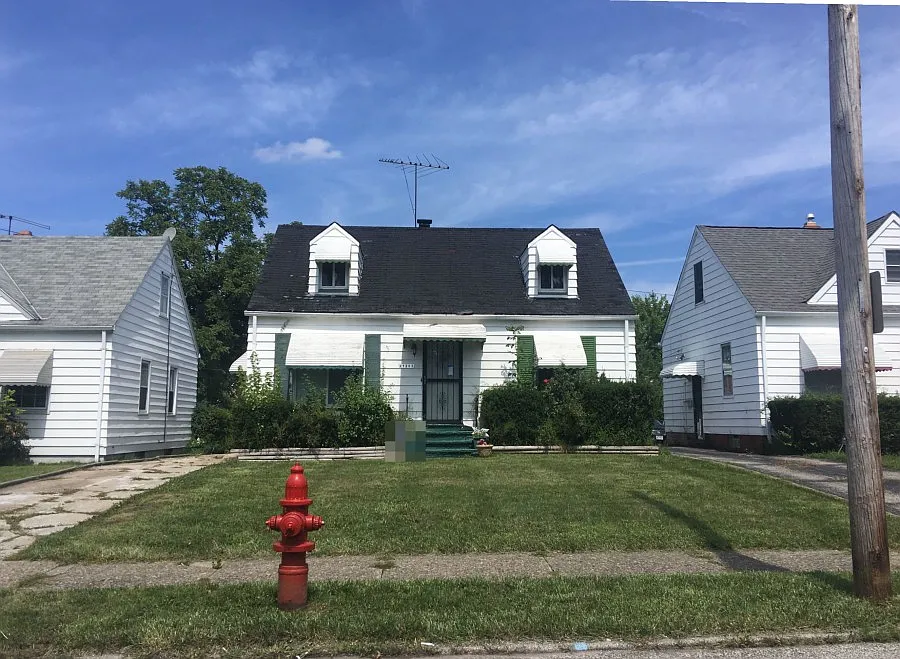 21203 Franklin Rd photo 1