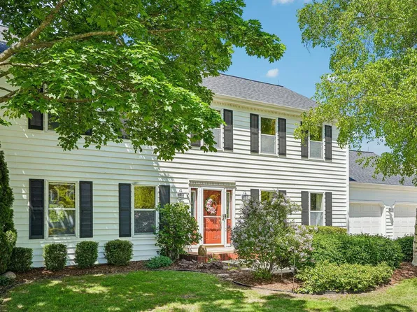 W68N347 Palmetto AVENUE, Cedarburg, WI 53012