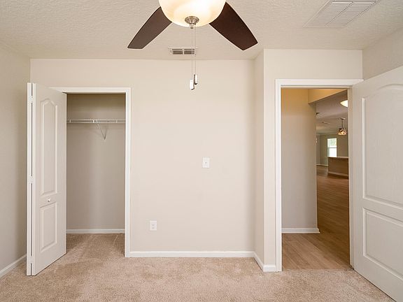 5th image of 69 Pickett Dr
