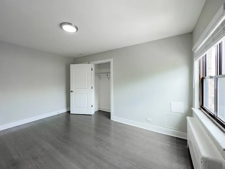 549-607 Sheridan Rd. — Photo 34