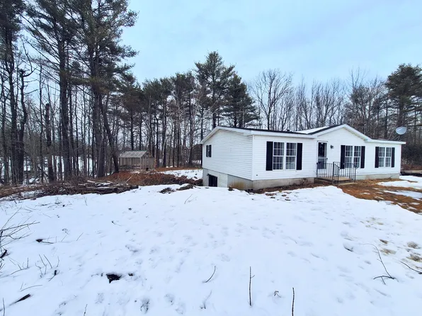 17 Gardiner Road, Whitefield, ME 04353