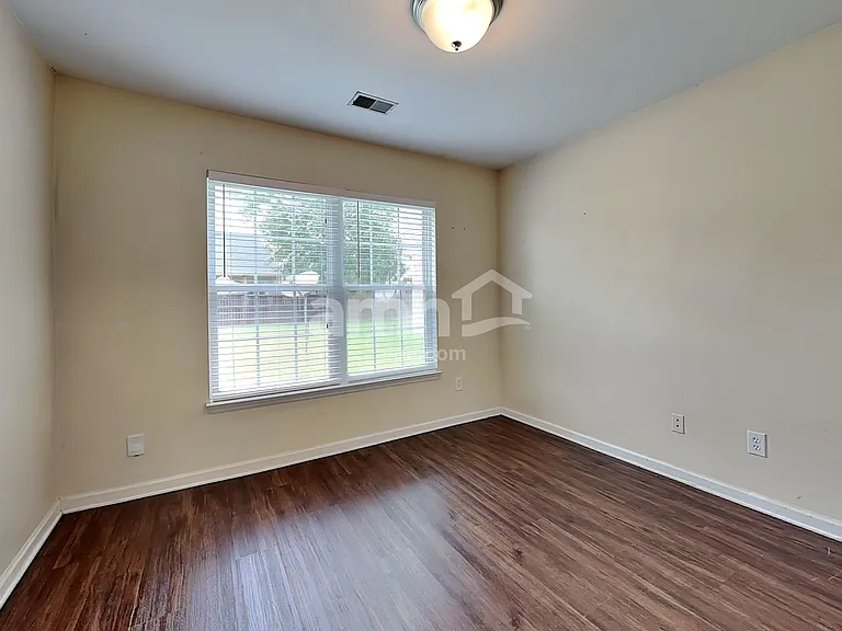 121 Mockernut Dr — Photo 14