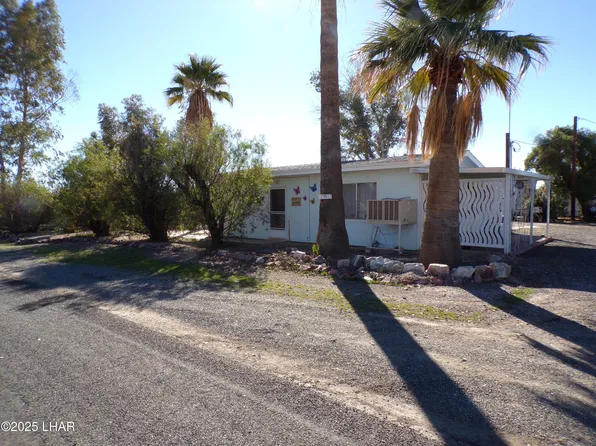 27992 Norris Ave, Bouse, AZ 85325