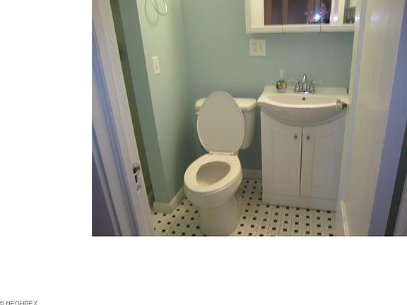5th image of 2685 Euclid Heights Blvd APT 1