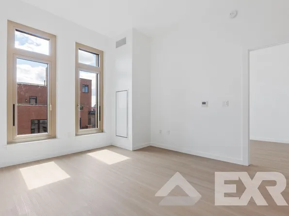 33 4th Street image 2 of 14