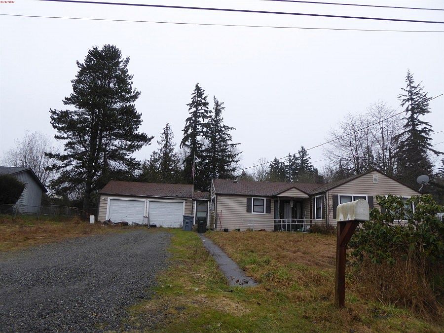 1st image of 11407 17th Ave E
