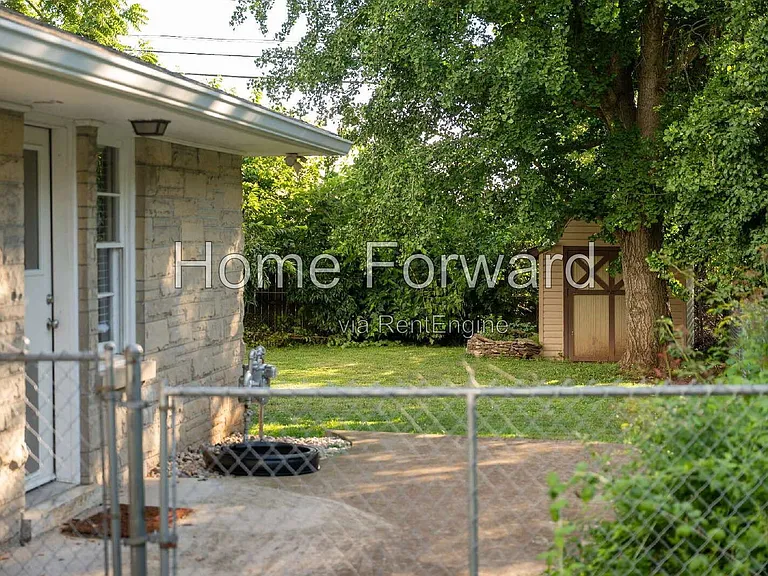517 N 3rd St — Photo 58