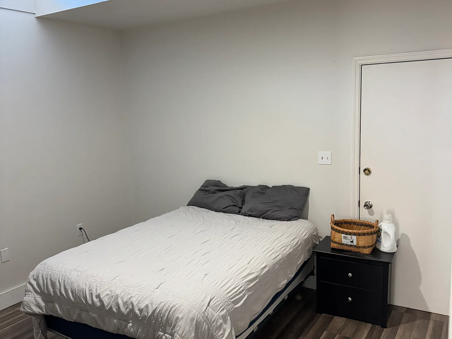 1 bed, $1,000 — Photo 4