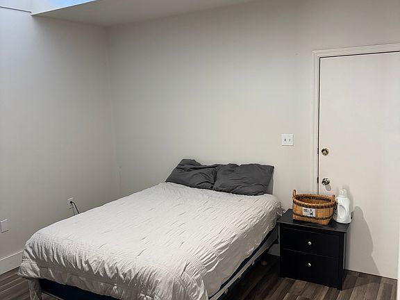 4th image of 5436 Peru St #102