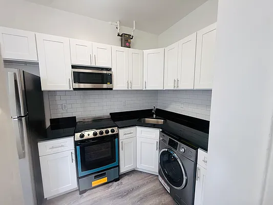 Kitchen, photo 1